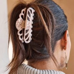 Tea Lily Eb & Ive - Esk Claw - Blush