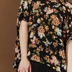 Isle Of Mine - Flourish Top - Black