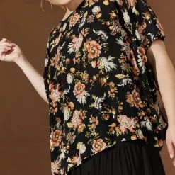 Isle Of Mine - Flourish Top - Black