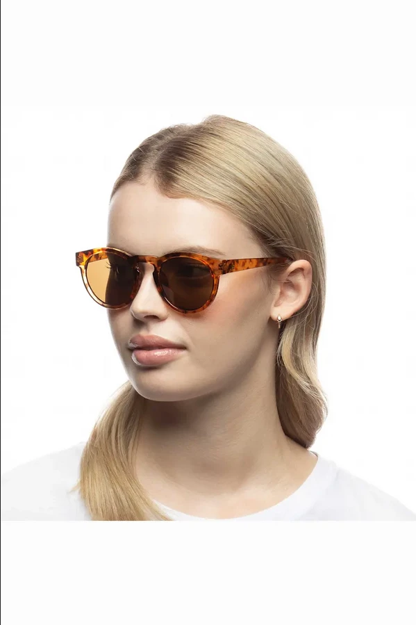Accessories Sunglasses Aire Sunglasses - Cursa - Honey Tort 4 Accessories Sunglasses Aire Sunglasses - Cursa - Honey Tort