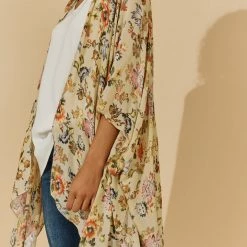 Isle Of Mine - Flourish Cape - Fawn