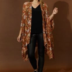 Isle Of Mine - Flourish Cape - Rust