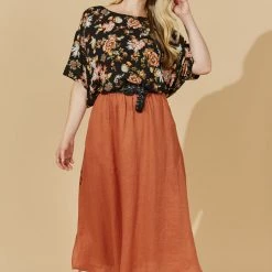 Isle Of Mine - Flourish Top - Black