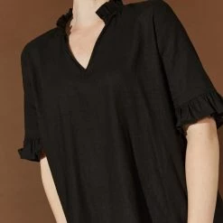 Isle Of Mine - Honour Frill Shirt - Black