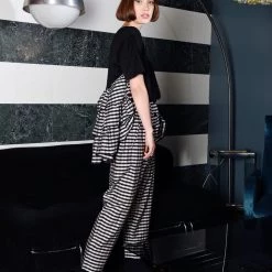 Maud Dainty SALE - MA Dainty - Trophy - Top - Black Check DTY03378