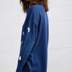 Binny - "MOUNTED GAMES." Horse Embroidered Cotton Knit With Tassel Tails - Navy With White 8 Binny -